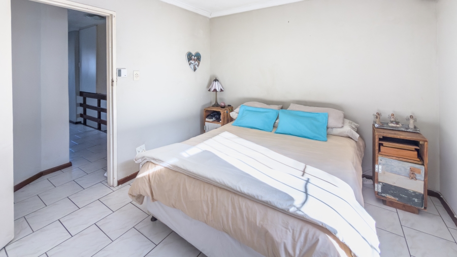 3 Bedroom Property for Sale in Table View Western Cape